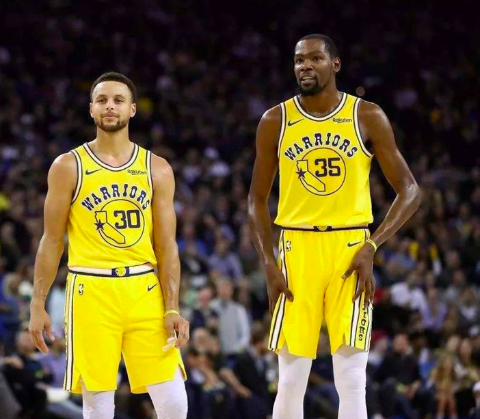 莎拉波娃关键节点绝杀，勇士带队取胜！的简单介绍