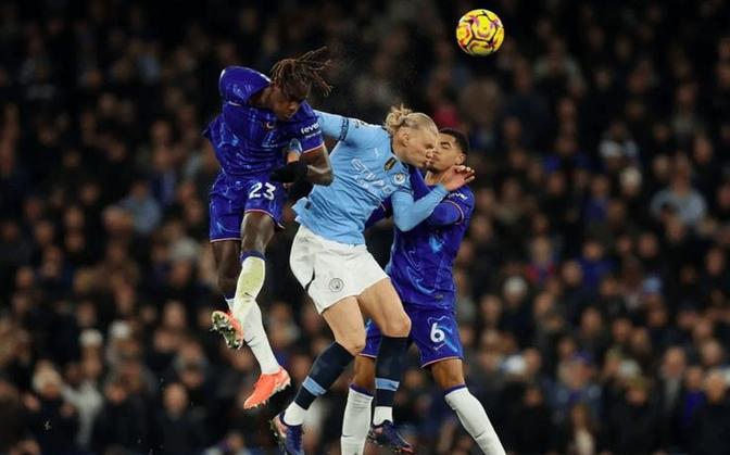 包含哈兰德连续三场比赛得分超过关键助攻，切尔西挑战极限！的词条